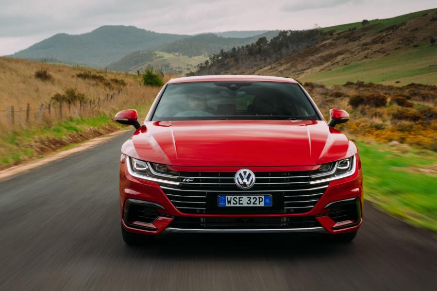  Volkswagen Arteon 4Motion R-Line 2017 года  (AU) (фото 20 из 40)
